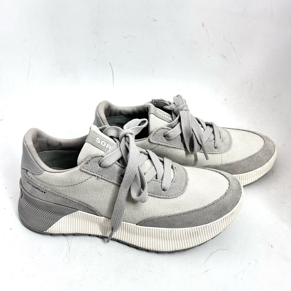 SOREL Out N About III City Sneaker
Women’s 7.5 Moonstone Dove Waterproof - Picture 3 of 11